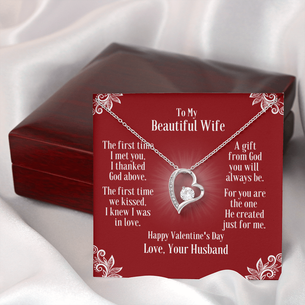 To Wife - Heart Necklace With Valentine's First Time I Met You Message Card