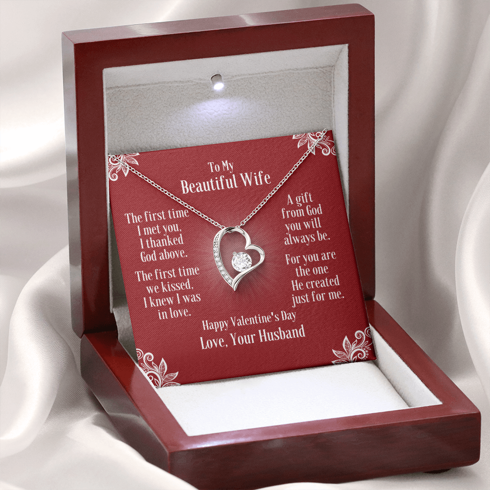 To Wife - Heart Necklace With Valentine's First Time I Met You Message Card