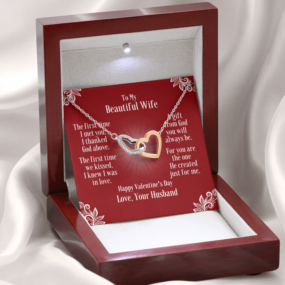 To Wife - Interlocked Hearts Necklace With Valentine's First Time I Met You Message Card