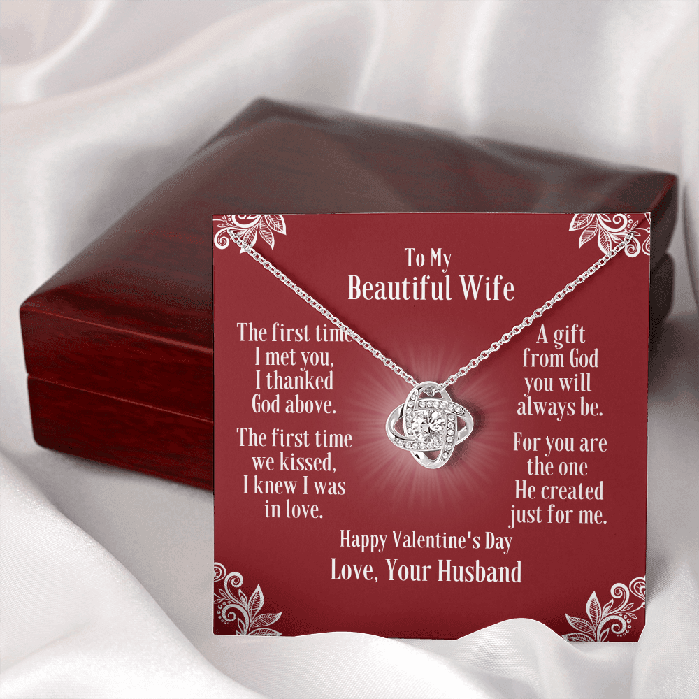 To Wife - Love Knot Necklace With Valentine's First Time I Met You Message Card