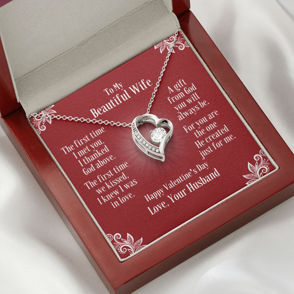 To Wife - Heart Necklace With Valentine's First Time I Met You Message Card