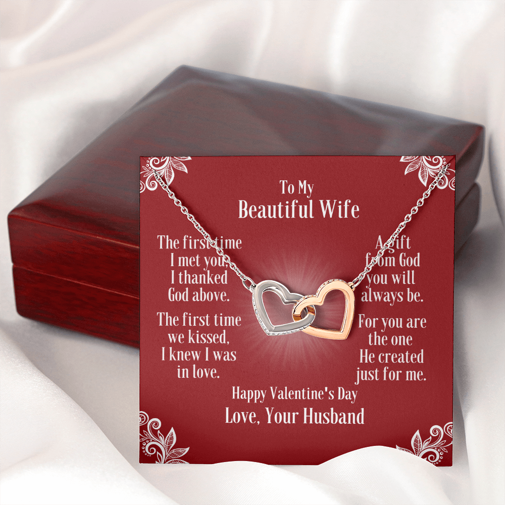 To Wife - Interlocked Hearts Necklace With Valentine's First Time I Met You Message Card